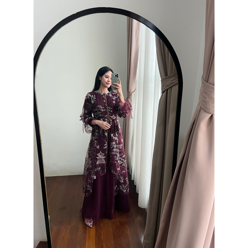 amrthelabel / zemira dress / burgundy