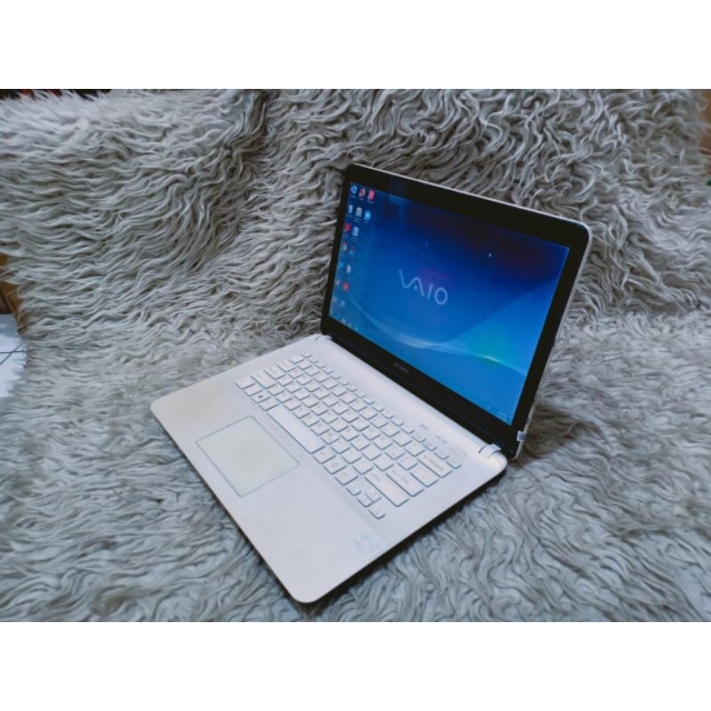 Obral Laptop Second Murah Sony Vaio SVF142C1WW Core i3 Seri Slim