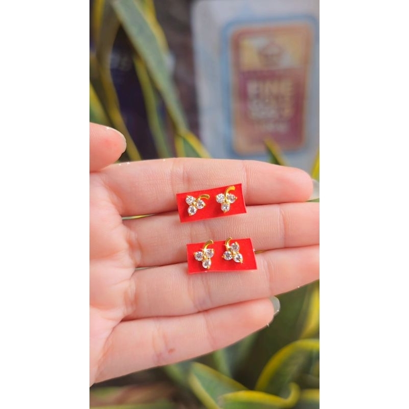 giwang anggur emas muda