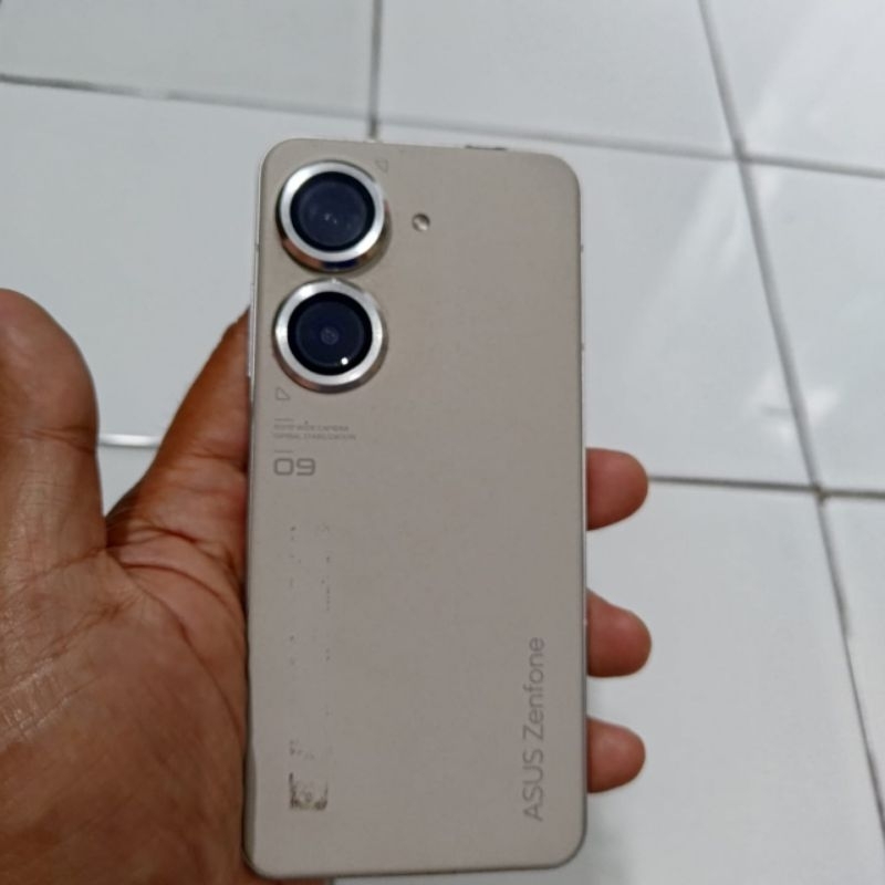 Asus Zenfone 9 RAM 8/128 Ex. Garansi Resmi