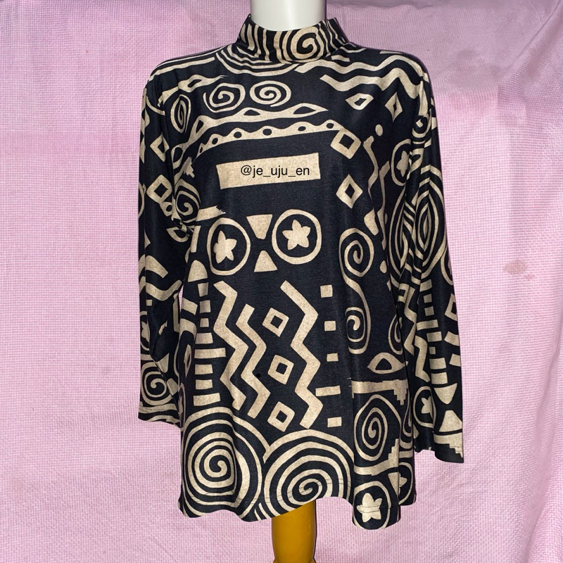 TURTLENECK PRELOVED