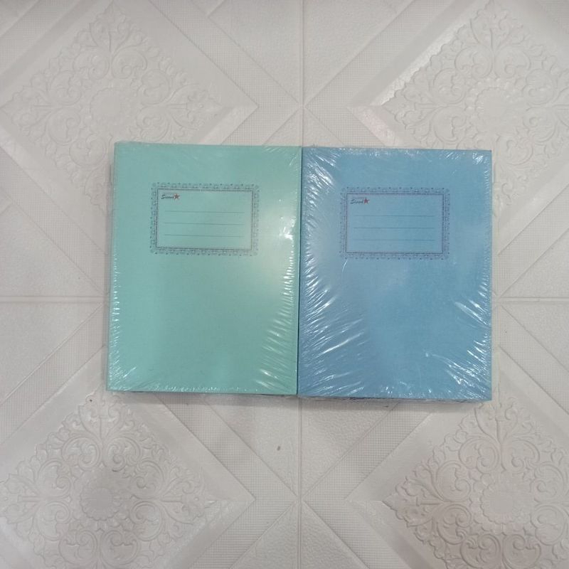 

Buku tulis Siswa 38 Ukuran kwarto isi 10 buku motif random