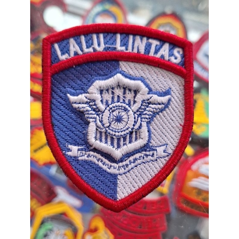 Bordir Lantas Timbul