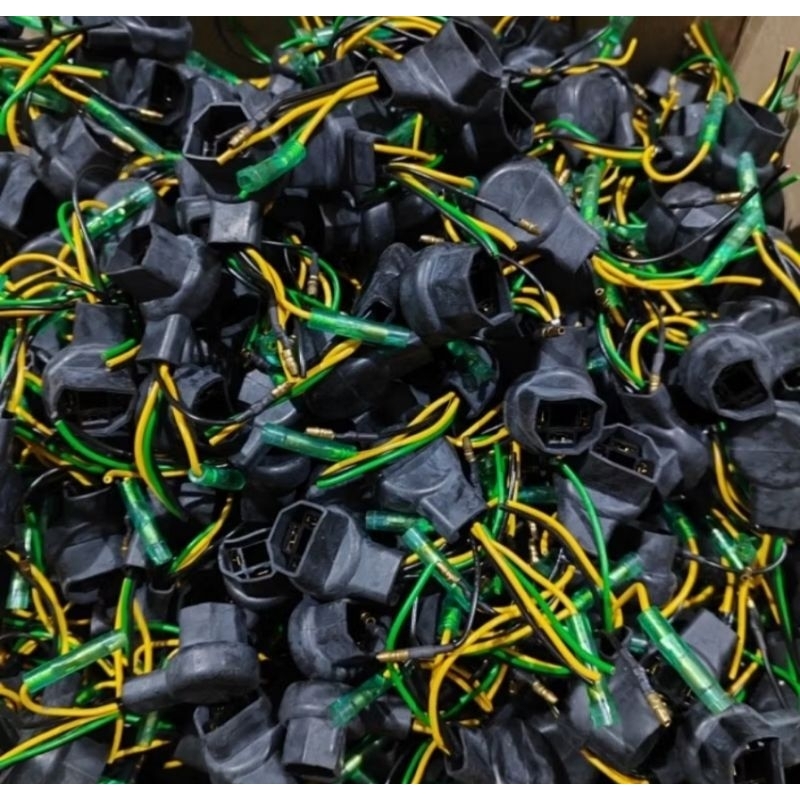 Soket Lampu H4 Motor Original Universal semua motor mobil