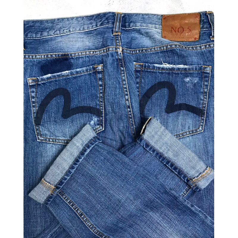 Denim Evisu Jeans Distressed size 30/32 🇨🇳