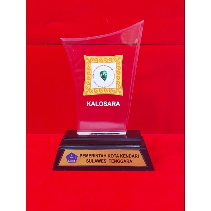 PLAKAT AKRILIK/VANDEL AKRILIK TEBAL 1,5CM CUSTOM