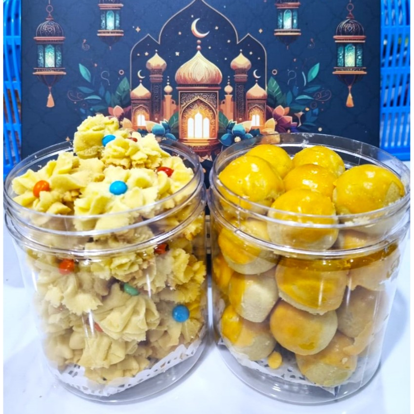 

Hampers Lebaran Eid Kue Nastar Slei Nanas / Semprit Dahlia Fresh Home Made Series Idul Fitri Makanan Ringan Cemilan Keluarga Saudara Santai Rasa Gurih Manis Renyah Kue Kering Cryspi Krispi Cookies Lumer Susu Makan an Homemade Slai Khas Murah 1 Toples