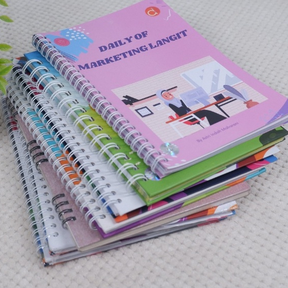 

JILID BUKU SOFT COVER BINDING LEM STEPLES SPIRAL HARDCOVER
