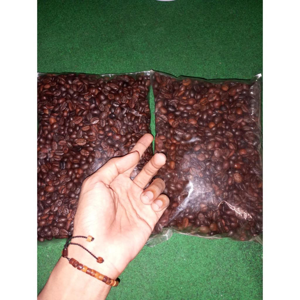 

Kopi Biji Mahkota Raja 1 kg Original Robusta Dampit Termurah Kualitas premium