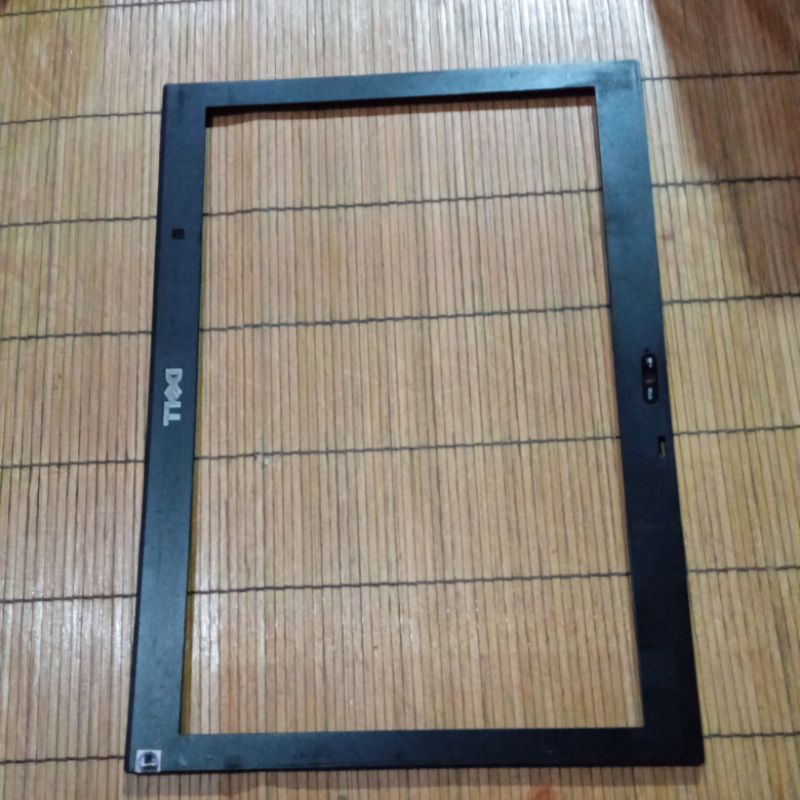 Casing Frame LCD Dell E6410