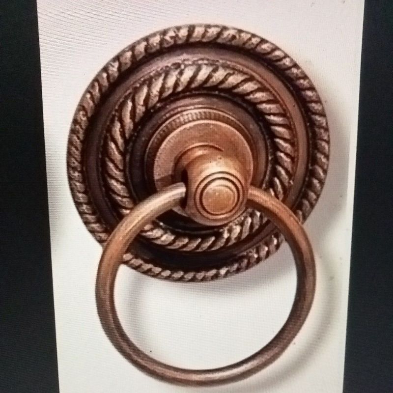handle pintu Kuningan