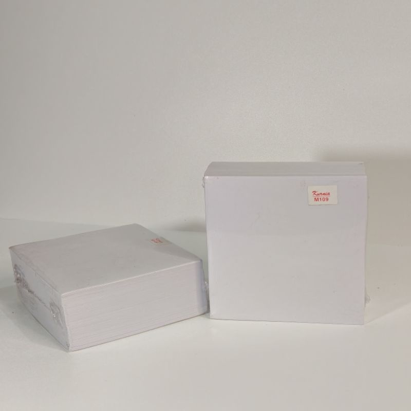 

KURNIA M109 REFILL DESK MEMO PAD PUTIH POLOS 9X9 CM NOTE PAD TANPA LEM