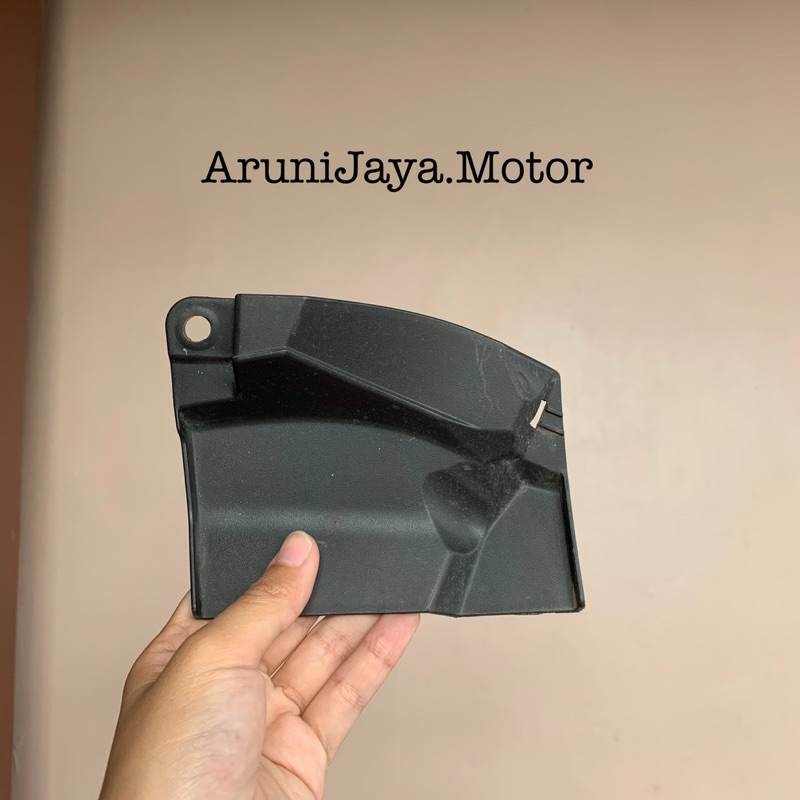 Cover pelindung ecu Honda vario tekno 125 kzr original Pelingdung ecu vario 125