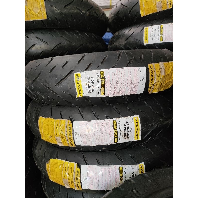 BAN LUAR TUBELESS 140/70 17 DUNLOP SPORTMAX GPR 300 BAN LUAR 140/70 RING 17 DUNLOP SPORTMAX GPR 300 