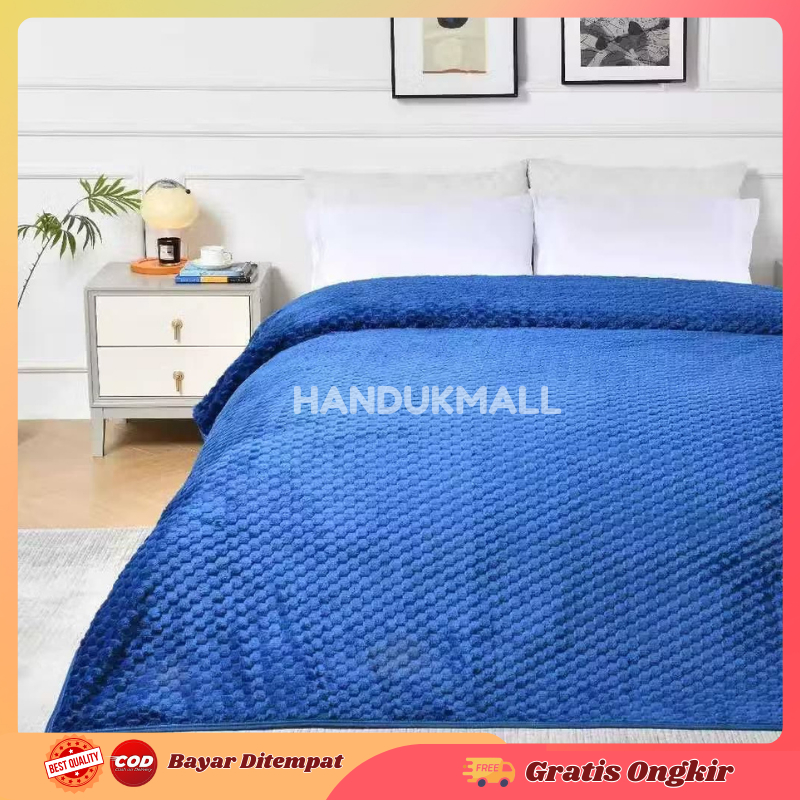 Selimut Embos Polos Salur Selimut Tebal Lembut Halus Ukuran 180x200cm Selimut Embos Zigzag Texture