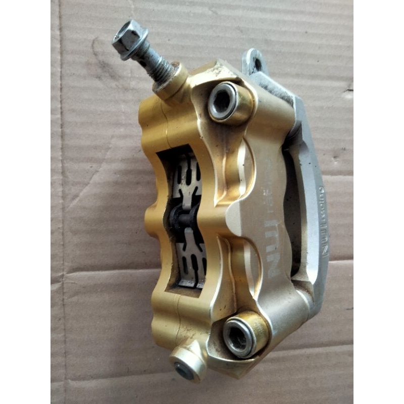 kaliper nui racing 4 piston original pnp kawasaki ninja R ninja ss original