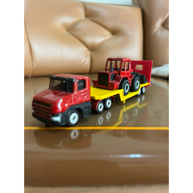 Siku Diecast Trailer Truck Tractor Load