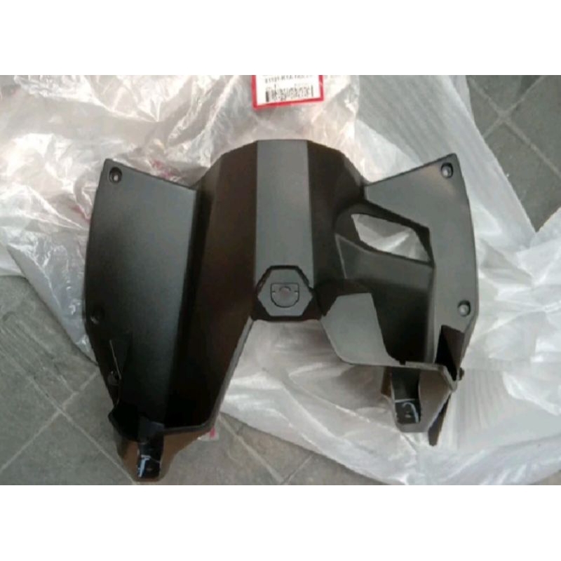 cover inner upper honda beat/beat stret 2023-2024 non charger original AHM