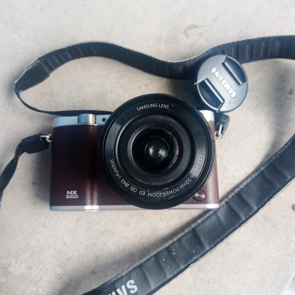 Kamera samsung Nx3000 dan lensa