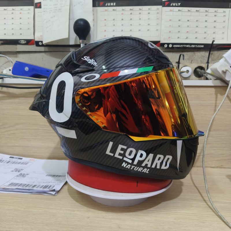 Helm Mla ttc carbon grafik paket ganteng
