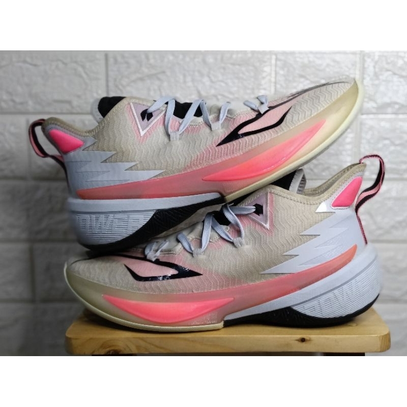 Sepatu Basket Lining Power 9