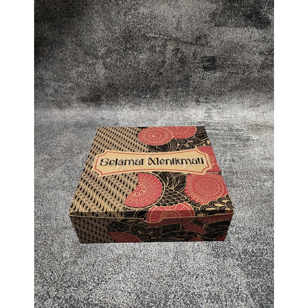 

Box Kardus Corugated Fflute Die cut ukuran 20x20x7 dan 22x22x7 Motif Untuk Kotak Nasi Hajatan Hampers Kue Packing online