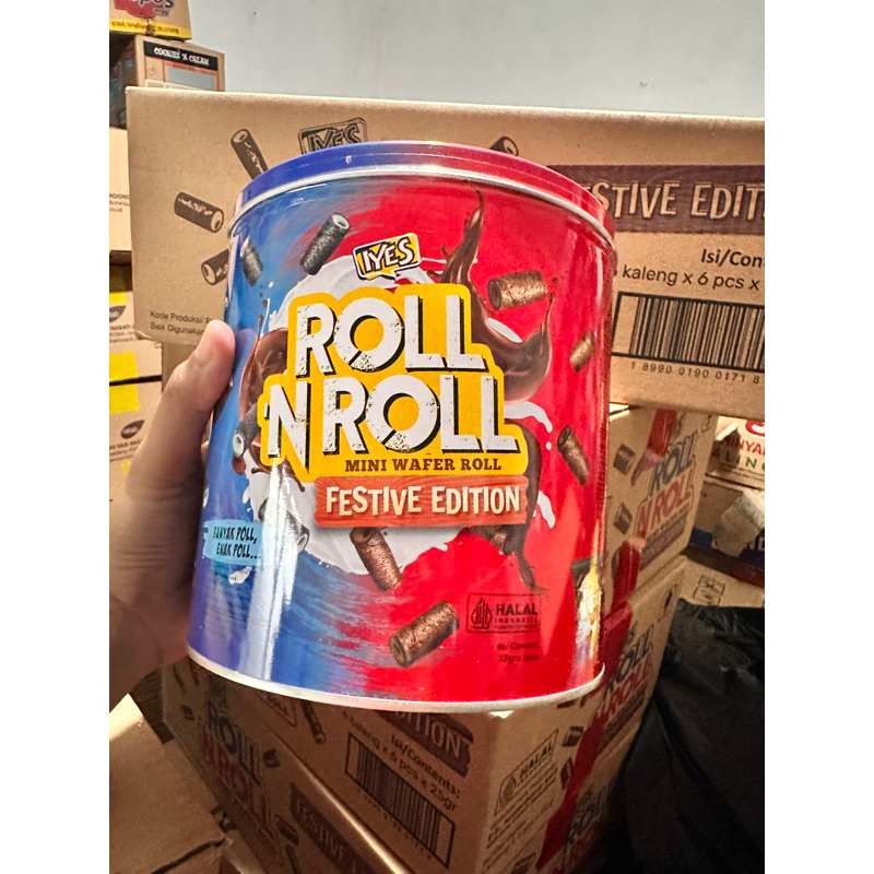 

iyes roll n roll festive
