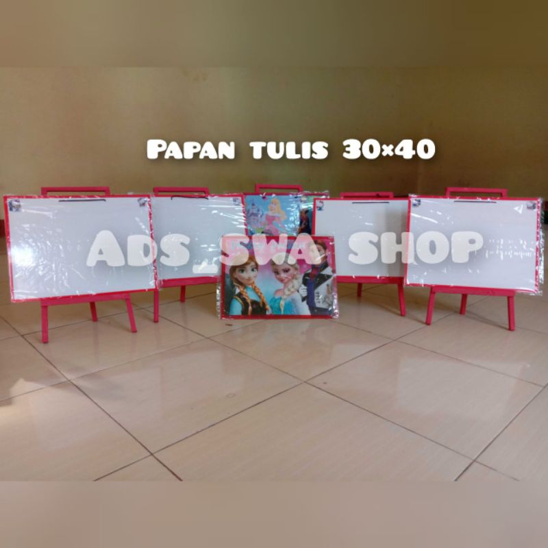 

PAPAN TULIS MINI UNTUK BELAJAR SET KAKI PENYANGGA WHITE BOARD KARAKTER ANIMASI