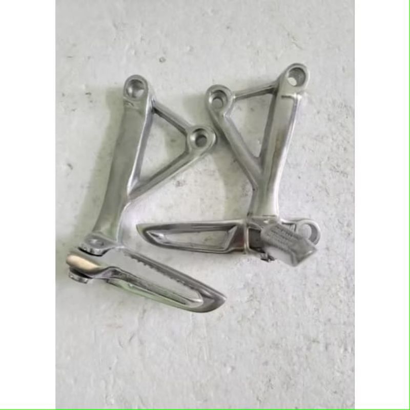 POSTEP FOOTSTEP BOSTEP POWER BELAKANG CB 150R old, CB150 R Lama