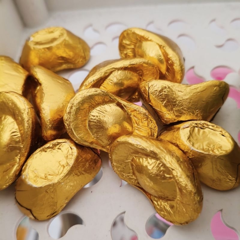 

HARGA PER PC PERMEN YAN BAO CANDY UANG