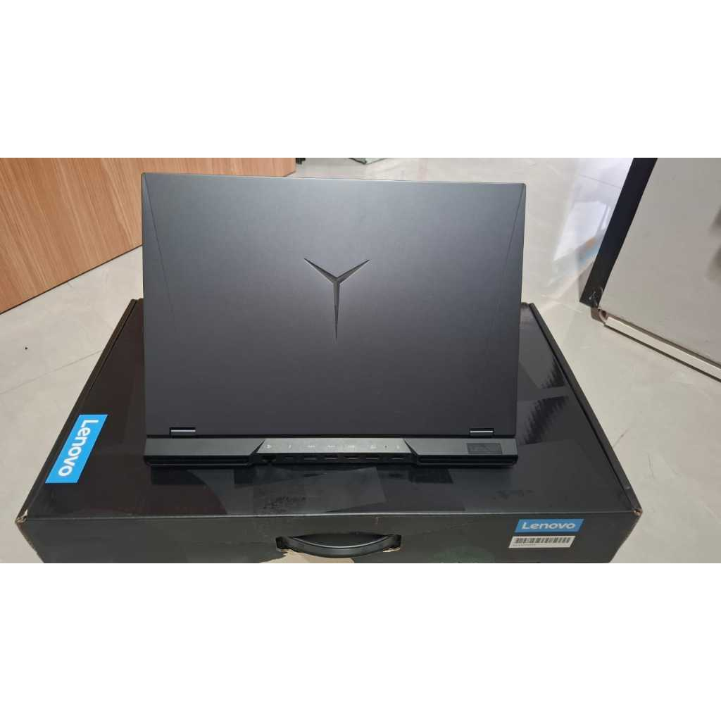 Lenovo legion 5 pro Core i7-11800H 32GB RAM 1.5TB NVME RTX3060