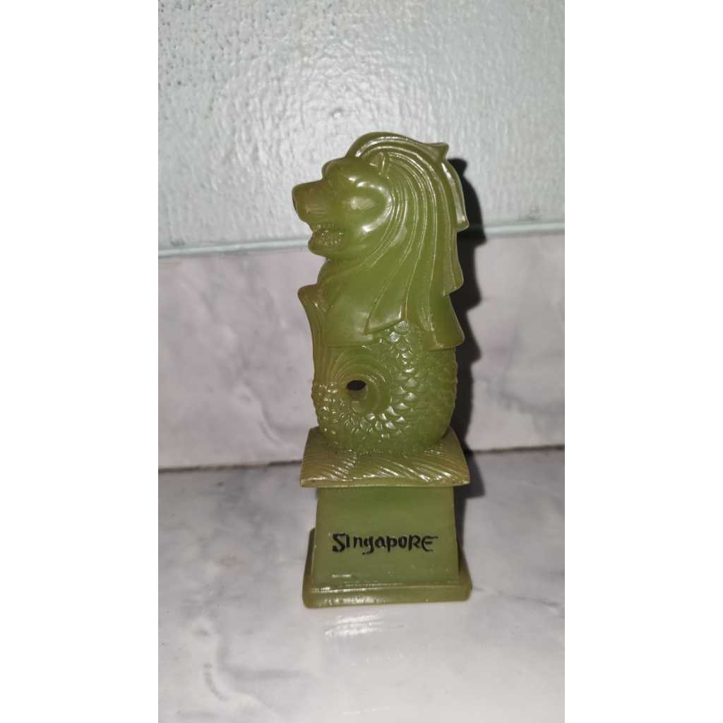 Pajangan meja patung Singapore singa ikat