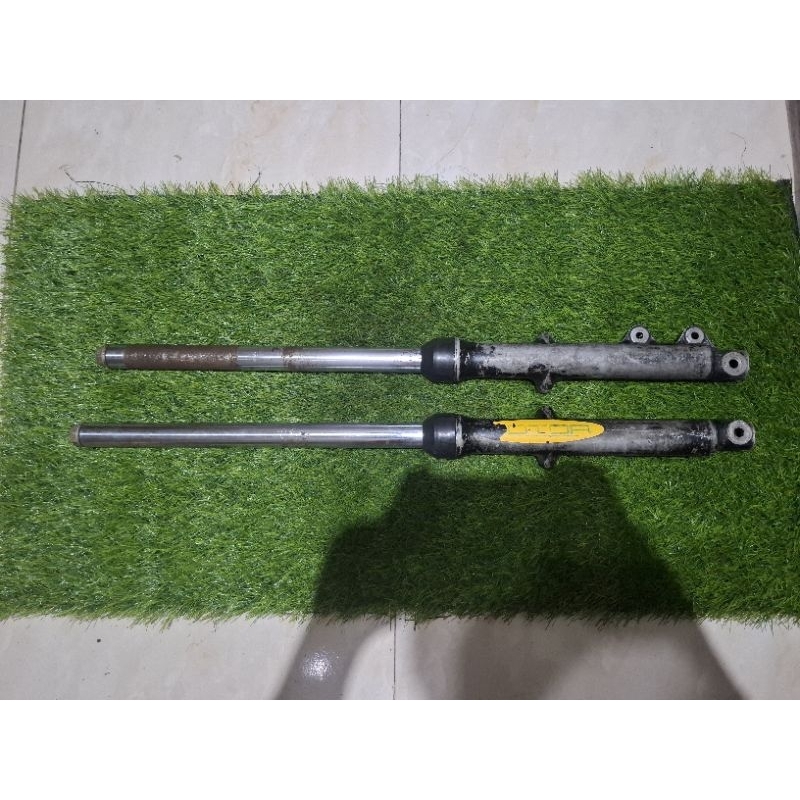 shock shockbreaker skok depan suzuki trs original as mbaret