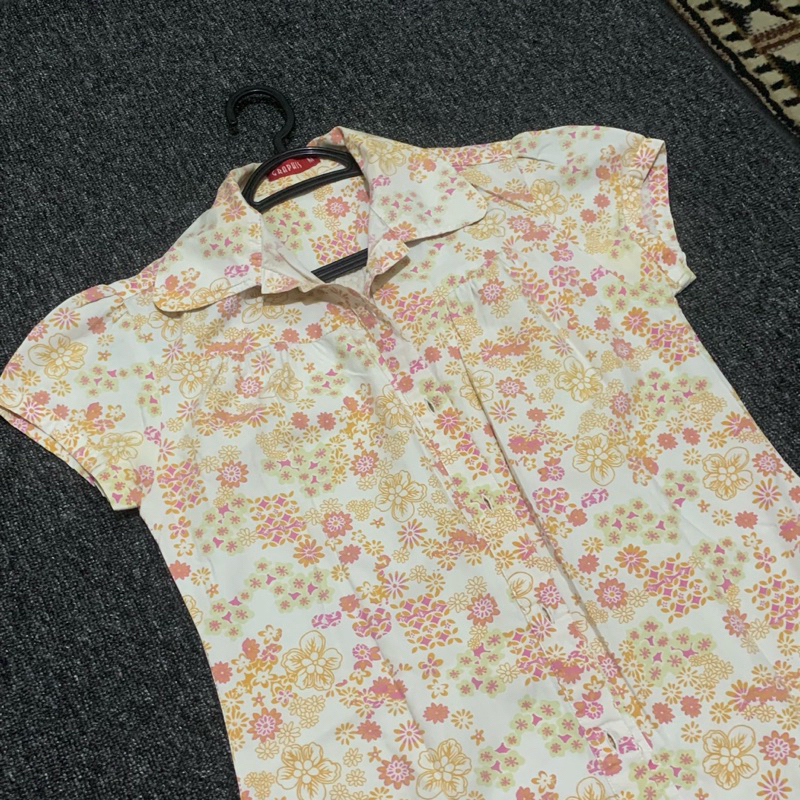 Graphis Outer Tunik Kemeja Wanita Floral [Preloved]