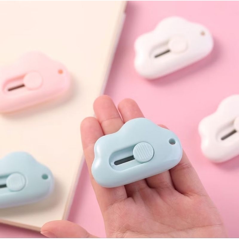 

Cutter Mini Lucu Warna Warni Bentuk Awan - Cutter Mini Portable