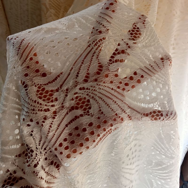 Kain Brokat Semi Prada - Kain Rajut Brokat Motif Bunga Import - Kain Brokat Lace Prancis (Putih) - K