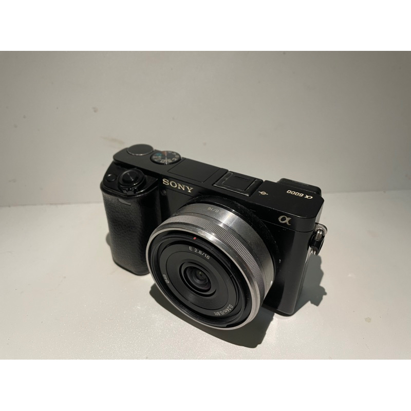 SONY A6000 lensa fix 16mm f2.8