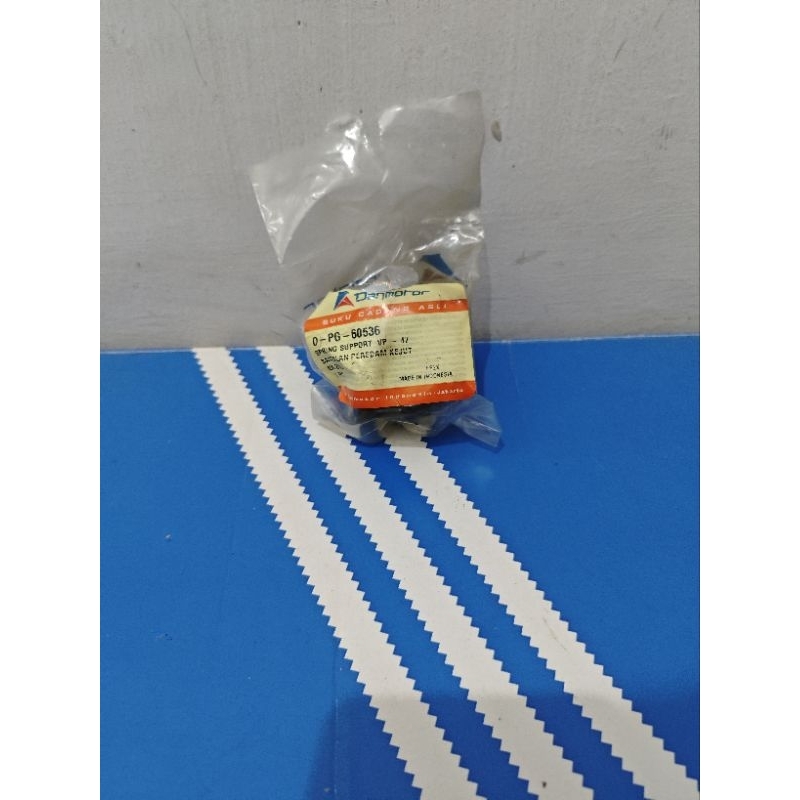 karet mounting shock belakang vespa