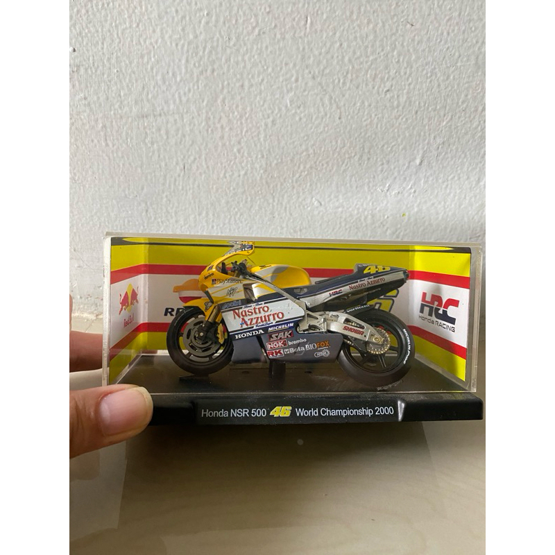 diecast nsr 500 valentino rossi champion