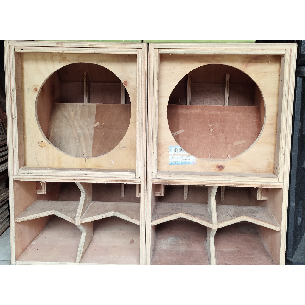 BOX SPEAKER CBS 15 INCH 18MM