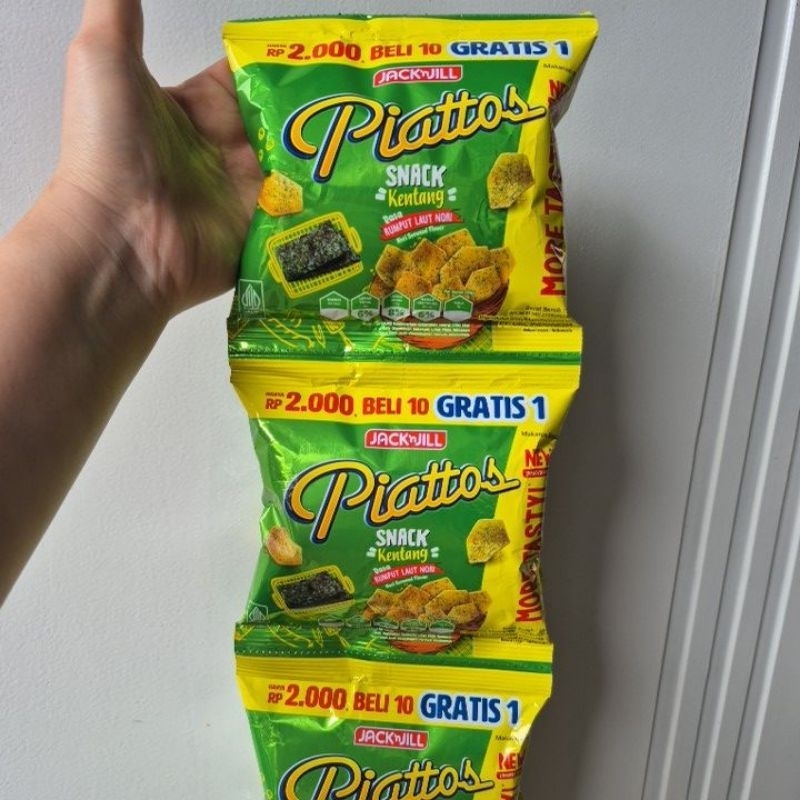 

Piattos snack kentang rasa rumput laut 15gr renceng isi 11 bungkus