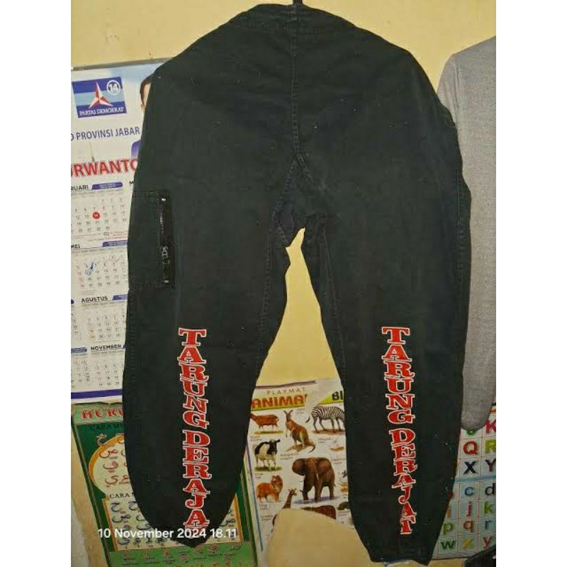 Celana Tarung Derajat
