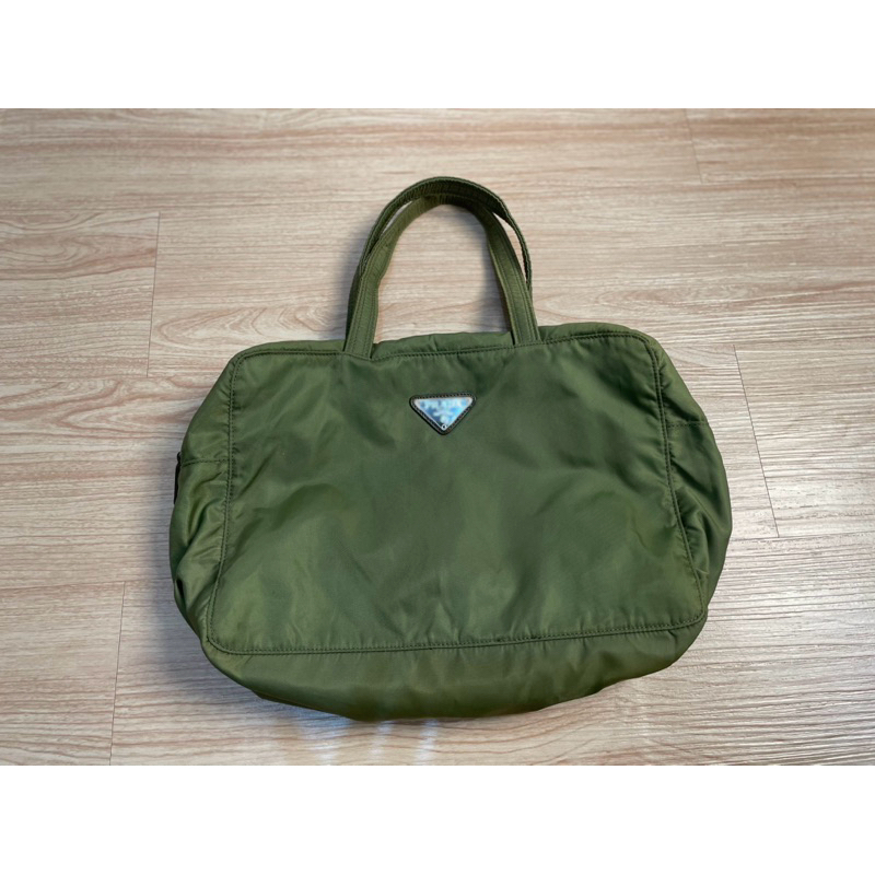 tas wanita second merk prada milano