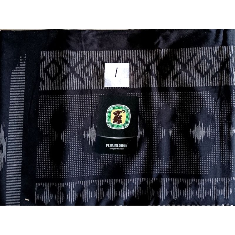 Sarung Gajah Duduk Kembang Motif Black Series (Warna Hitam)