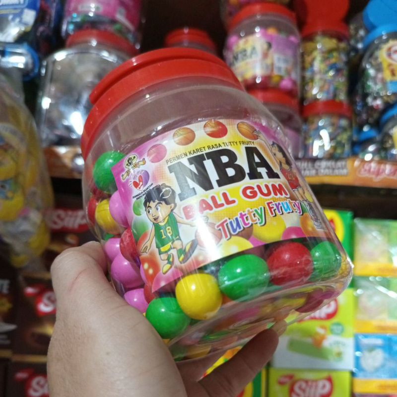 

PERMEN KARET JADUL NBA HARGA 1 TOPLES 125 PCS@400g