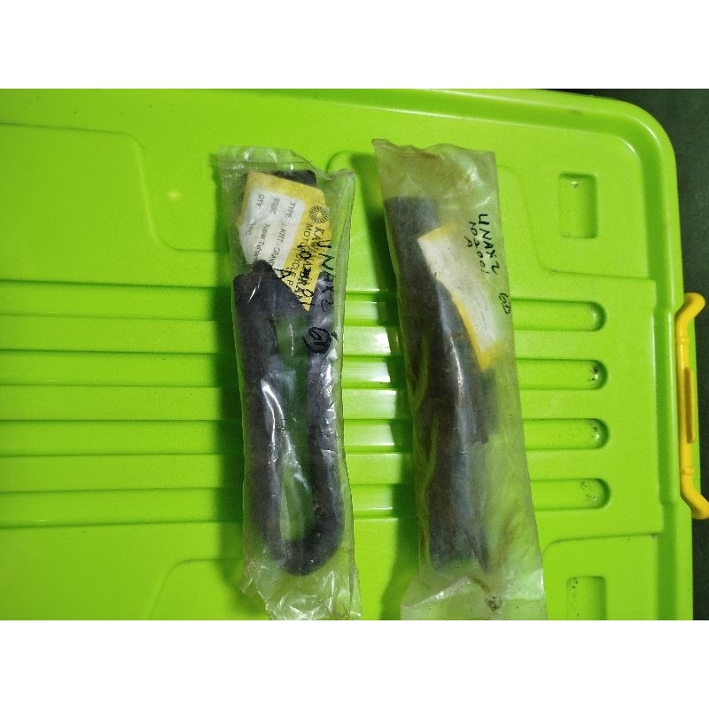 karet bantalan rantai karet karet swing arm karet tahanan rantai Honda Grand