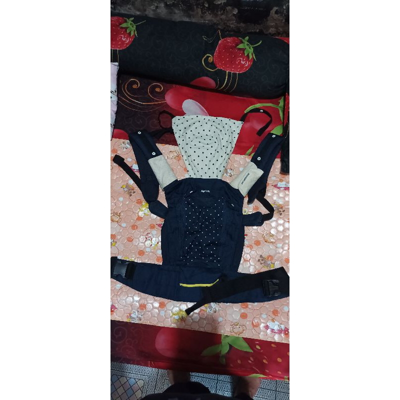 gendongan SSC aprica