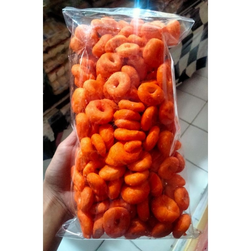 

MAKANAN RINGAN KHAS TRENGGALEK, ALEN-ALEN RASA BALADO, KEMASAN 250 GR