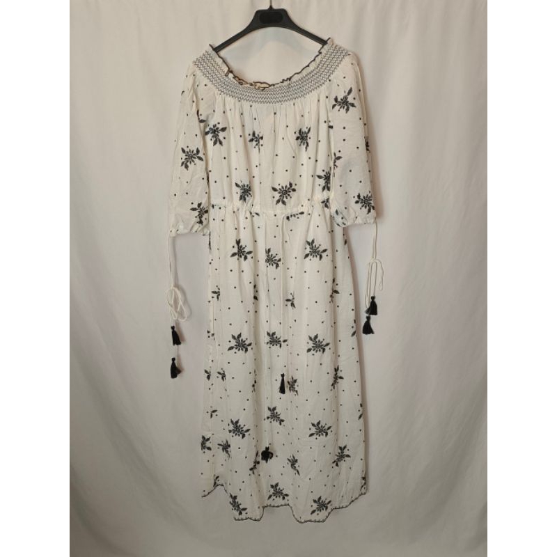 zara preloved embrodeiry eyelet long dress