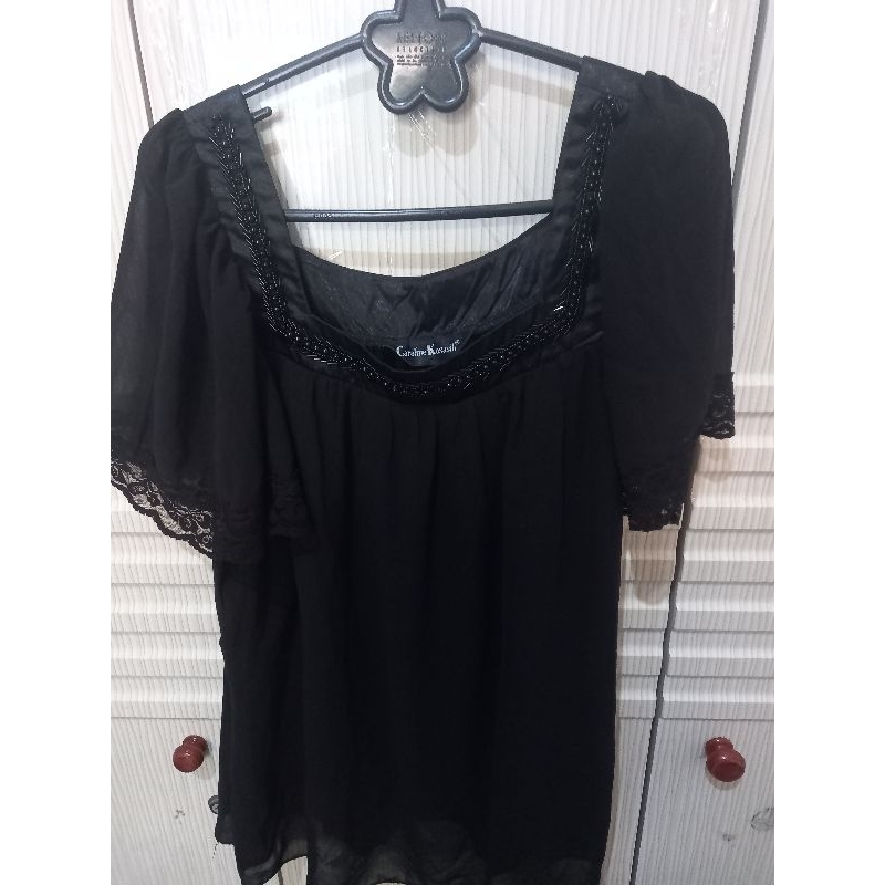 preloved atasan wanita caroline kosasih hitam